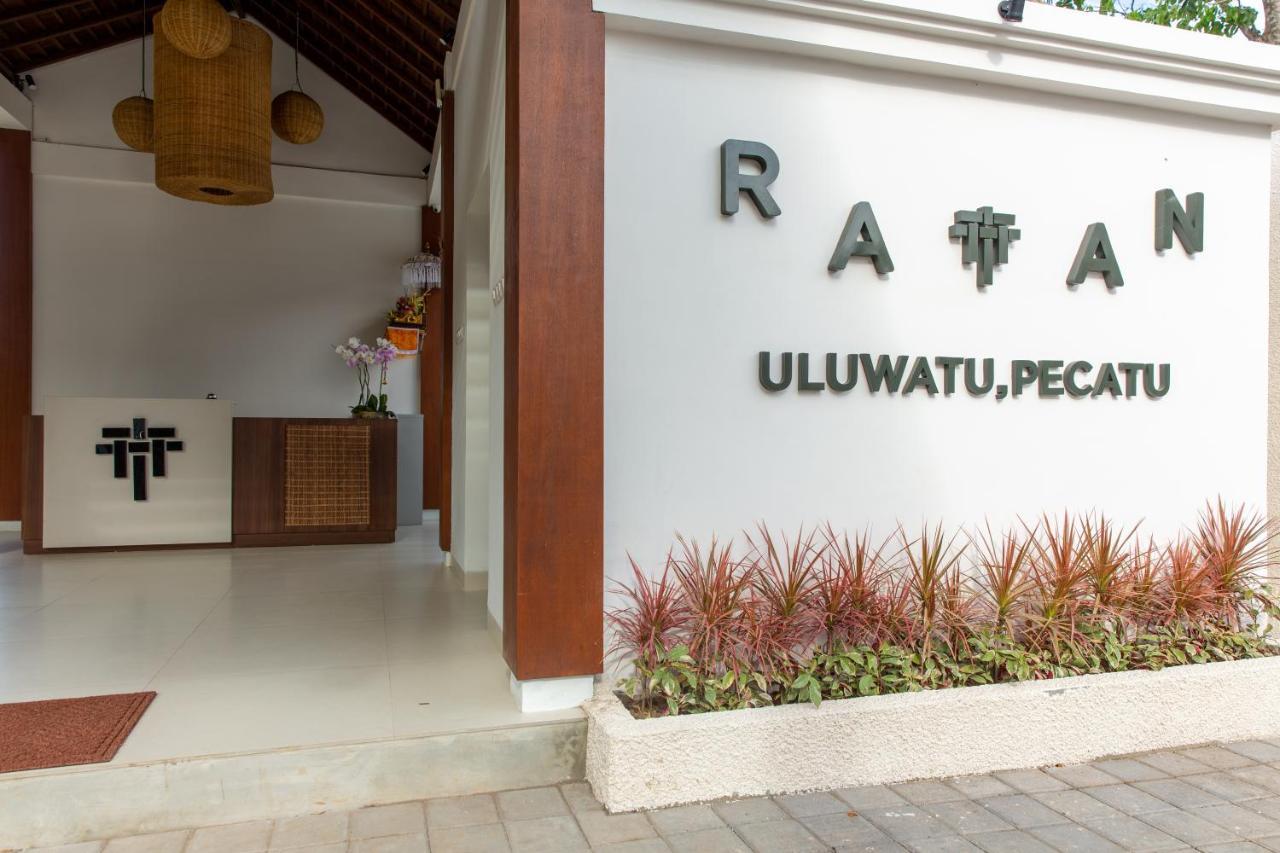 Ratan Hotel Uluwatu Exterior photo